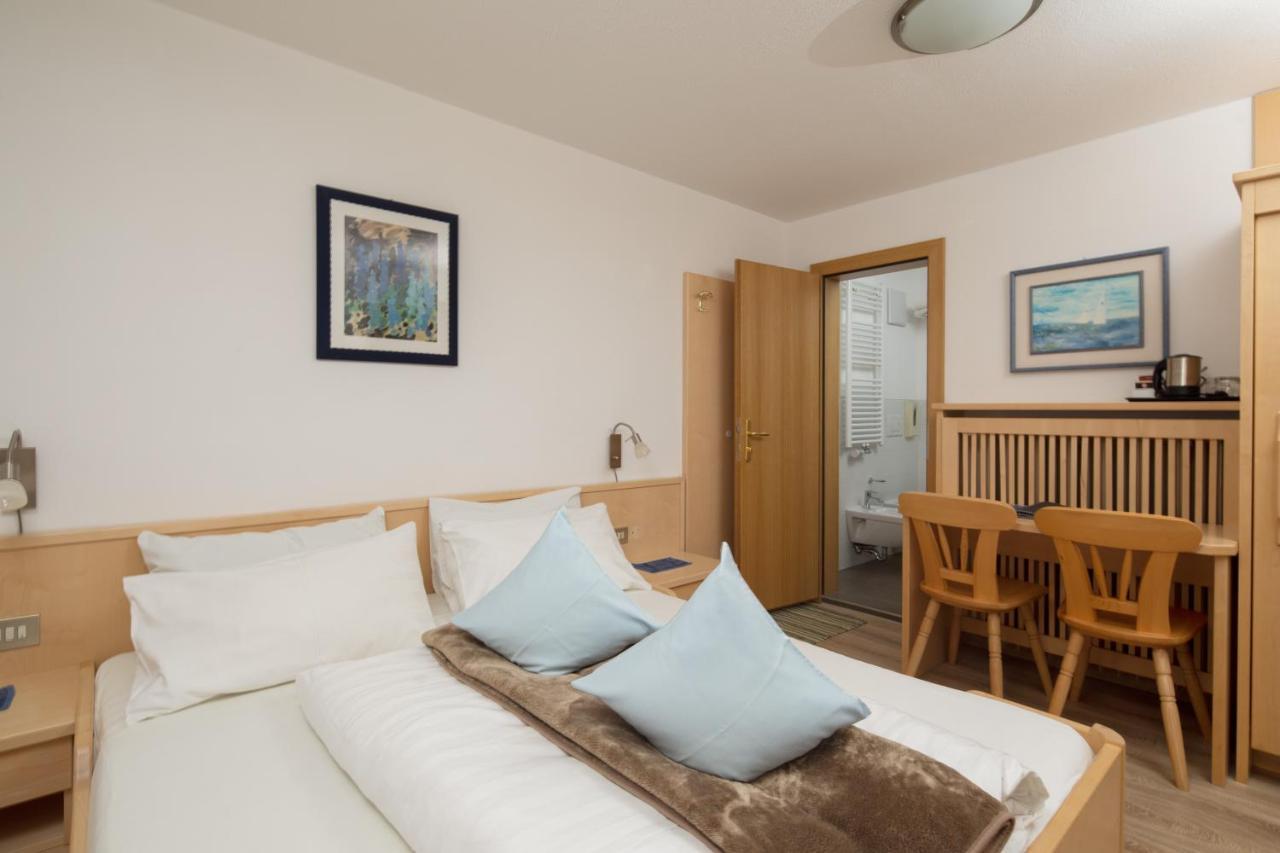 Hotel Declara And